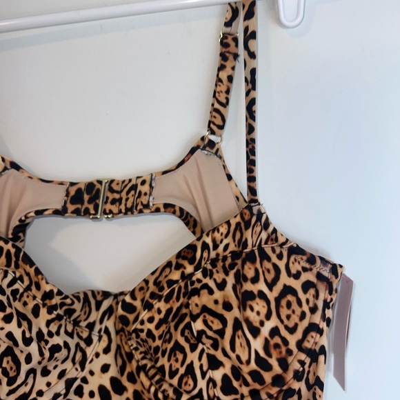 Victoria’s Secret new! Leopard Print XL One-Piece Swimsuit - Picture 9 of 14